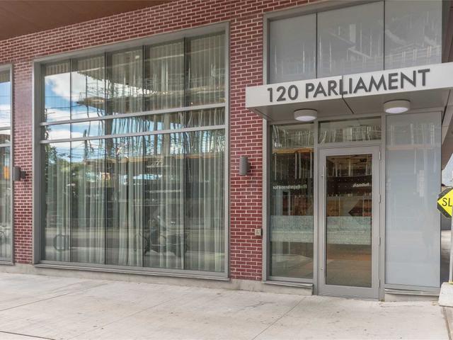 2006 - 120 Parliament St