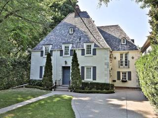 12 Buckingham Ave