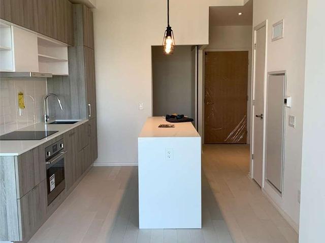 1519 - 8 Hillsdale Ave E