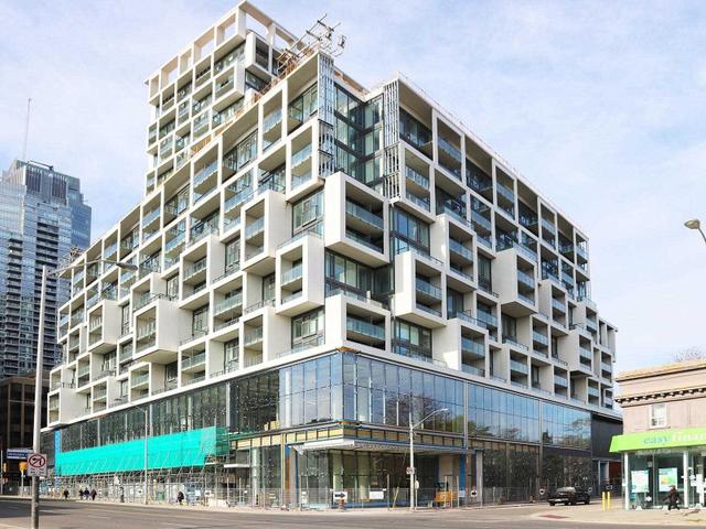 934 - 8 Hillsdale Ave