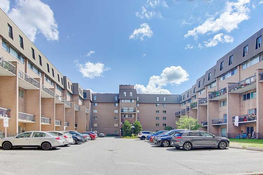 242 165 Cherokee Blvd, North York Sold, C4852769 Condos.ca