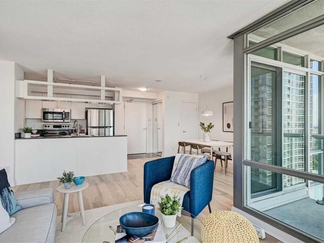 1506 - 81 Navy Wharf Crt