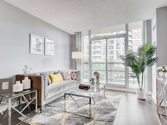 303 - 503 Beecroft Rd