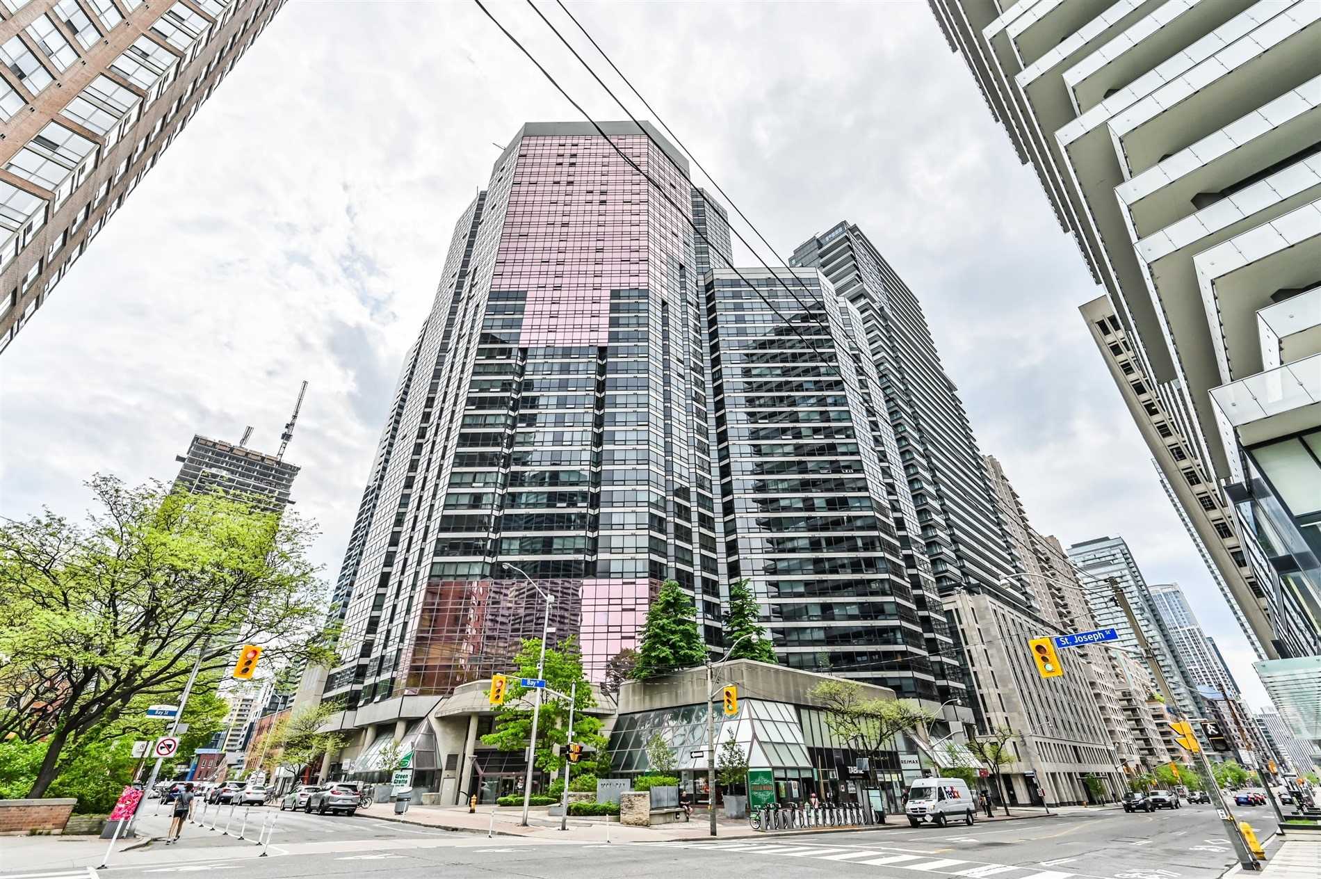 1104 1001 Bay St, Toronto Leased, C4853414 Condos.ca