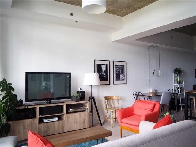 1130 - 20 Minowan Miikan Lane