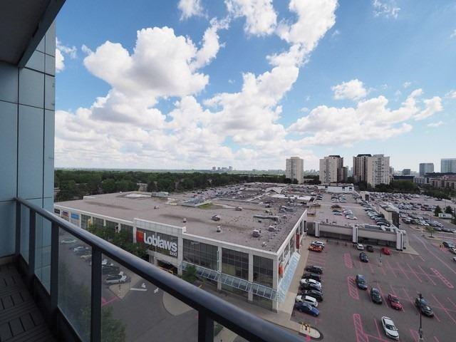 738 - 2885 Bayview Ave