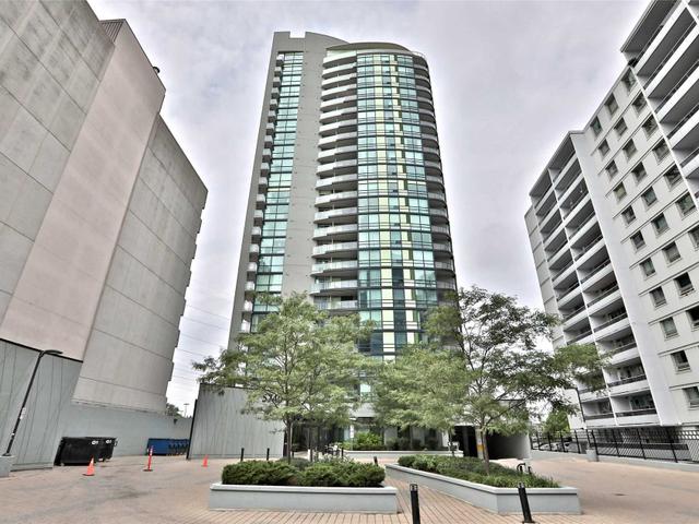 2004 - 5740 Yonge St