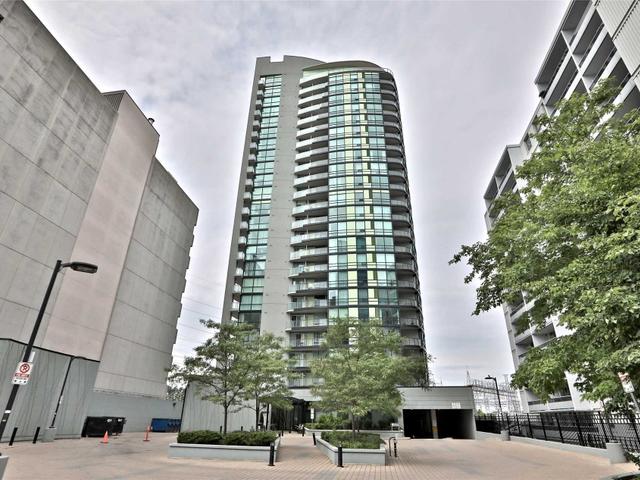 2004 - 5740 Yonge St