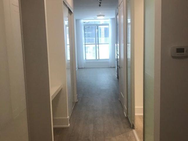 527 - 55 Merchant's Wharf Way