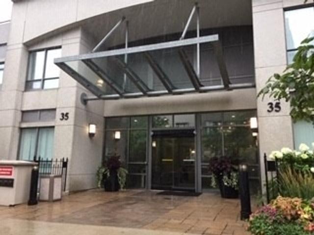 1117 - 35 Hollywood Ave