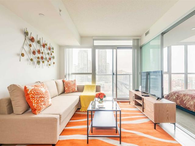 1602 - 75 Queens Wharf Rd