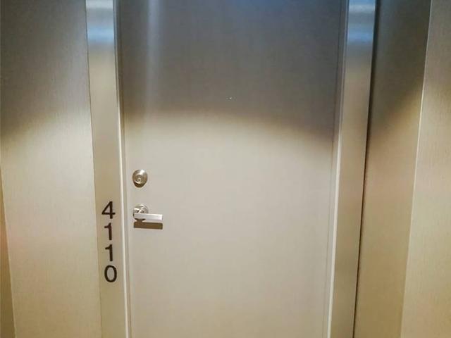 4110 - 100 Harbour St