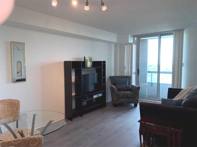 1509 - 8 Hillcrest Ave