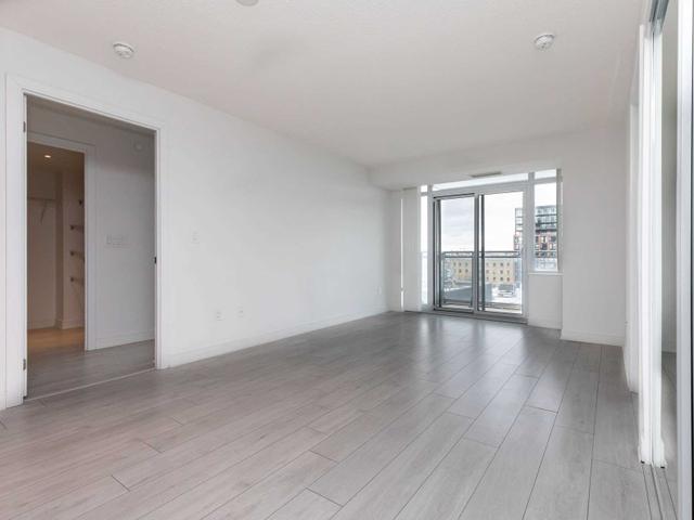 1111 - 525 Adelaide St