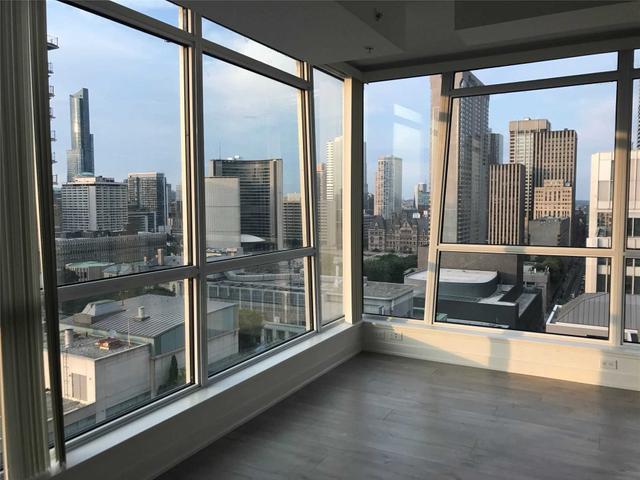 2002 - 199 Richmond St W