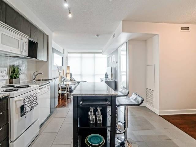 1907 - 15 Fort York Blvd