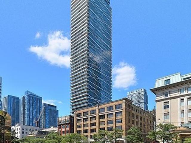 1902 - 224 King St W