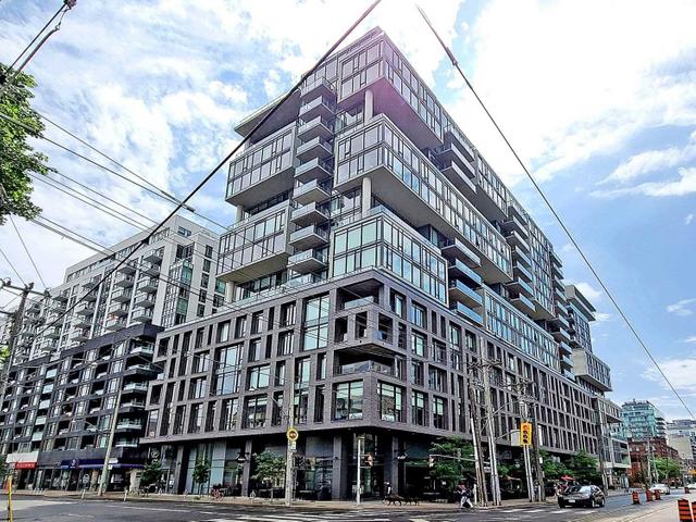 1006 - 111 Bathurst St