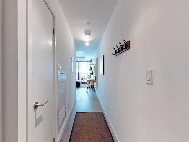 1006 - 111 Bathurst St