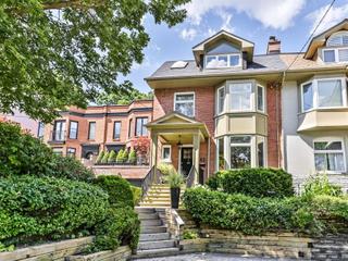 42 Woodlawn Ave W