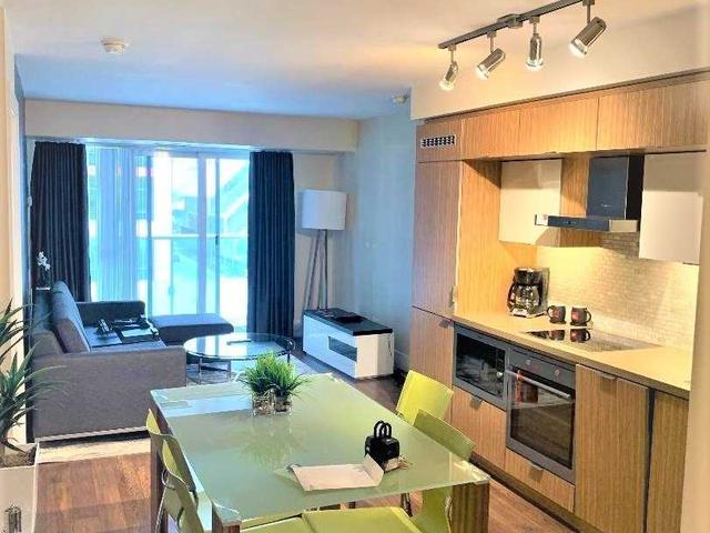 610 - 300 Front St W