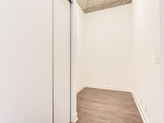 PH 1006 - 399 Adelaide St