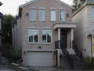 60 Stuart Cres