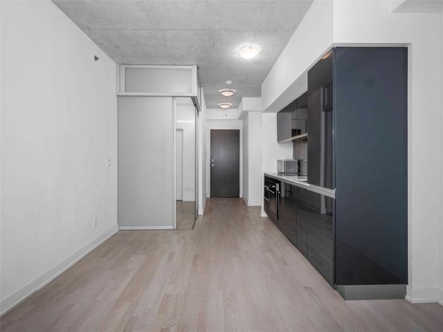 317 - 20 Gladstone Ave