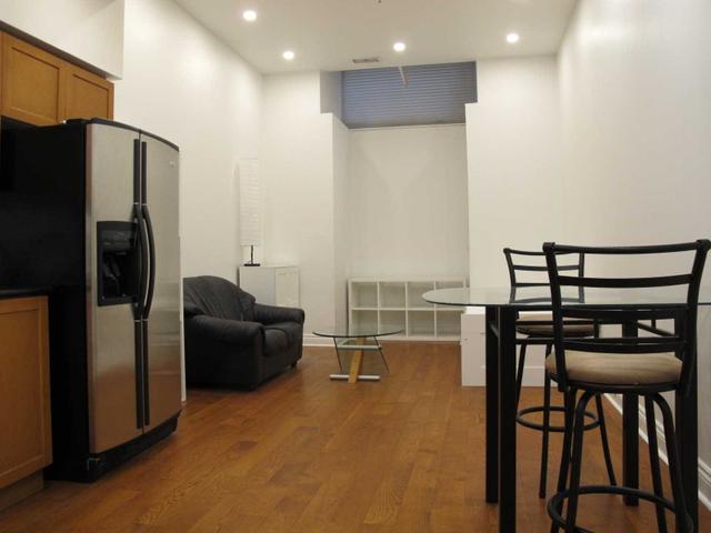 L04 - 73 Richmond St St W