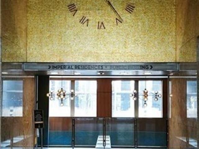 1128 - 111 St Clair Ave W