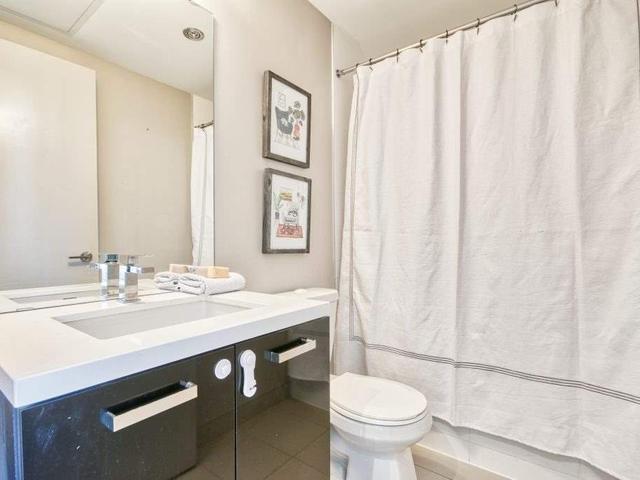 2207 - 11 Charlotte St