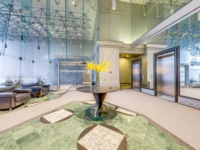 1306 - 110 Bloor St W