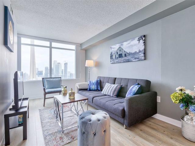 4603 - 25 Telegram Mews