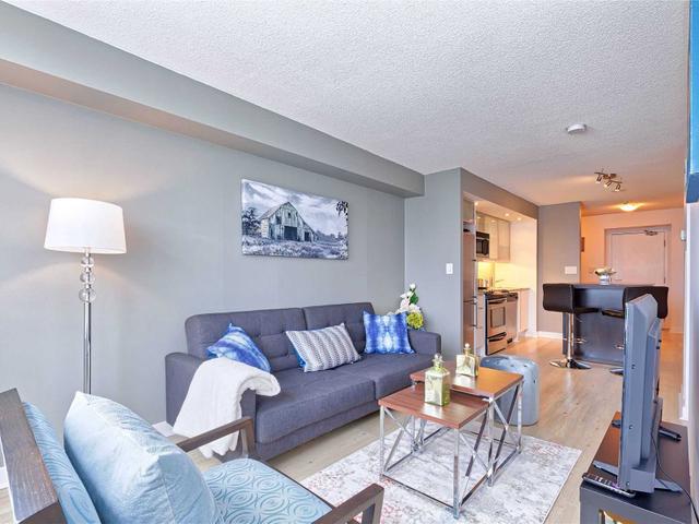 4603 - 25 Telegram Mews