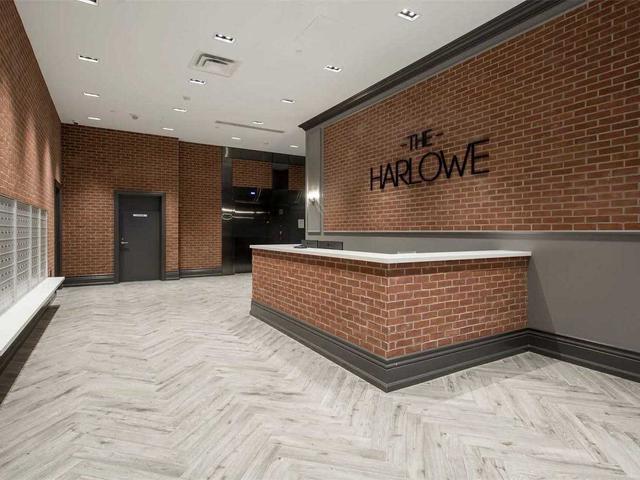 307 - 608 Richmond St W