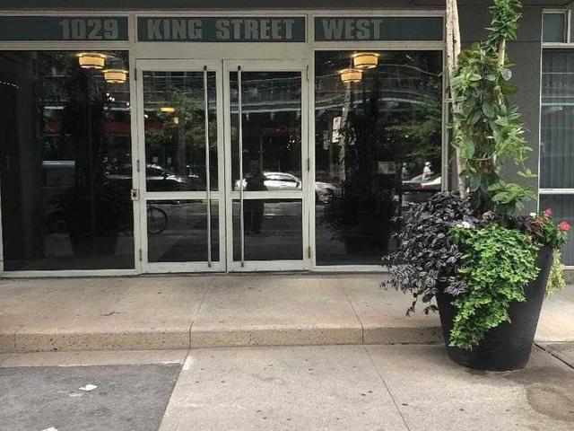 1020 - 1029 King St W