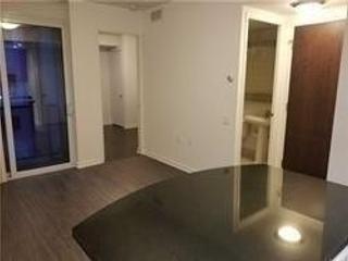 1001 - 85 Bloor St E