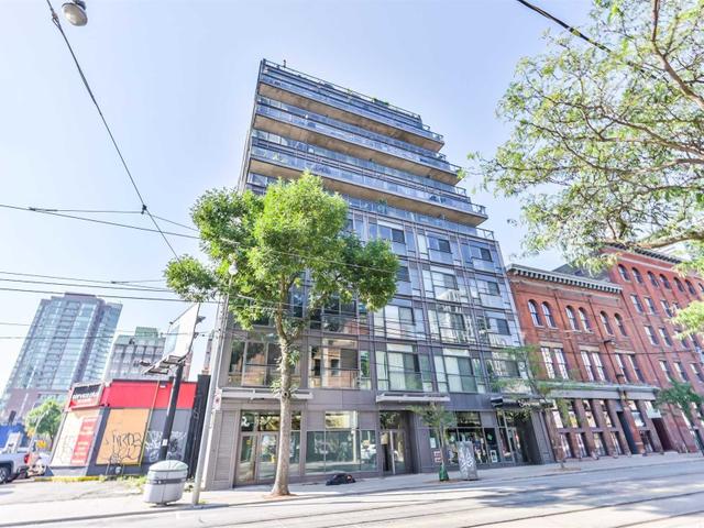 1102 - 127 Queen St E
