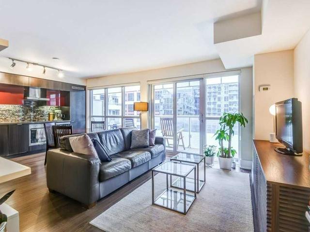 1009 - 300 Front St W