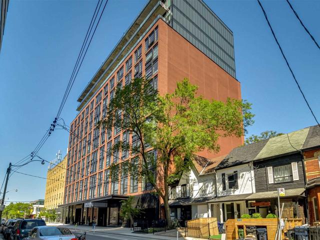 213 - 608 Richmond St W