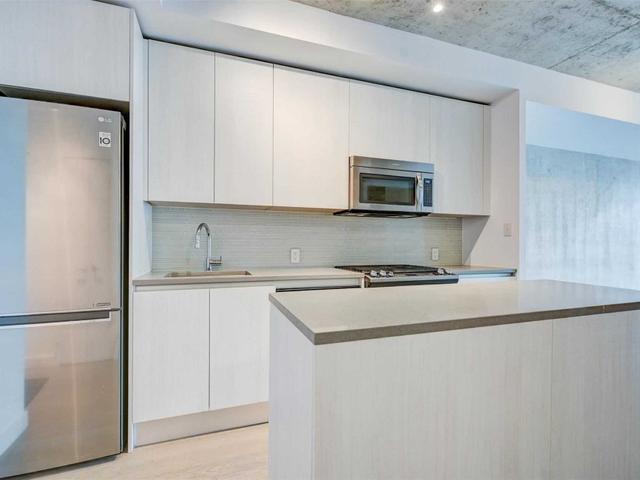 1517 - 111 Bathurst St