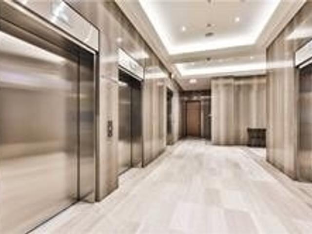 1522 - 111 St Clair Ave