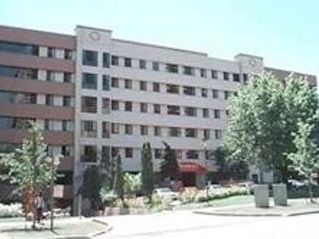 214 - 10 Gateway Blvd