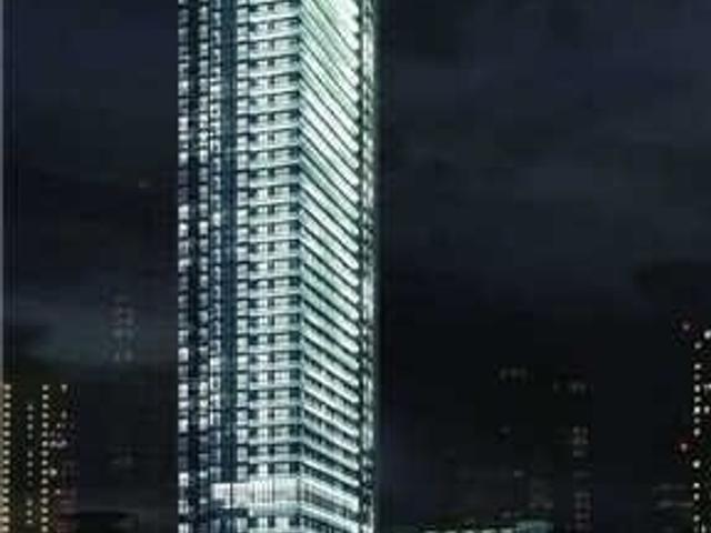 807 - 300 Front St W