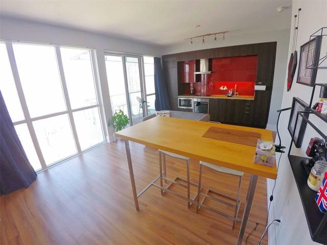 3114 - 300 Front St W