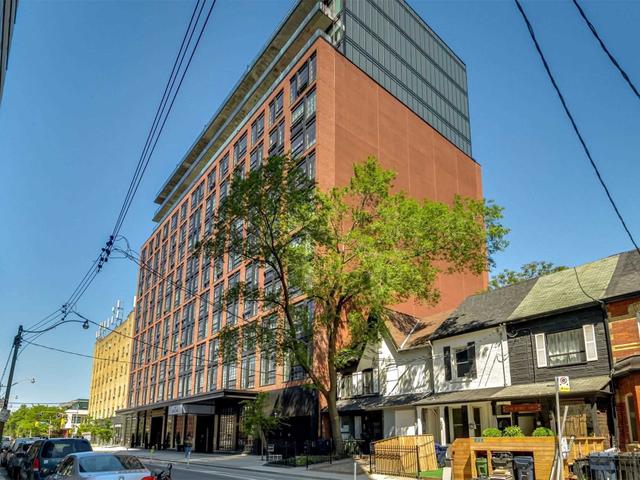 1106 - 608 Richmond St W