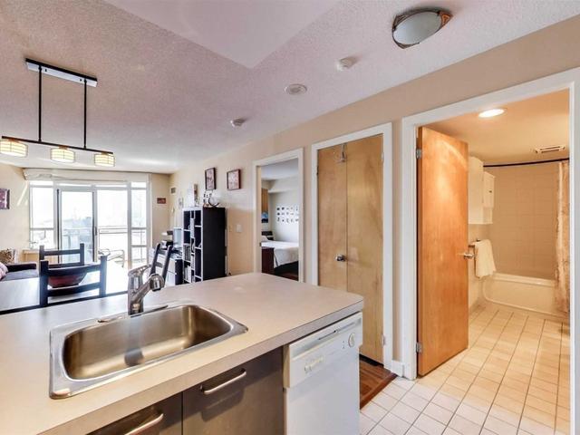 1203 - 255 Richmond St E