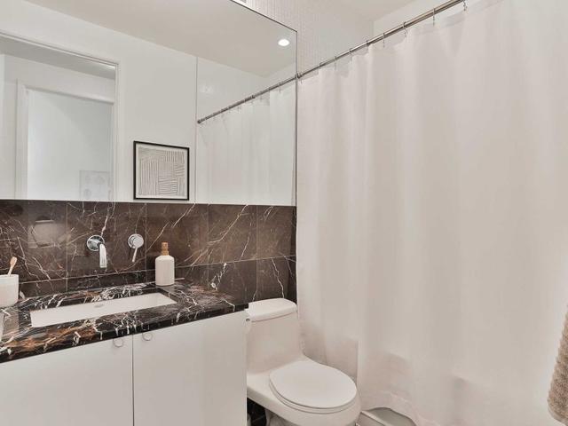 408 - 380 Macpherson Ave