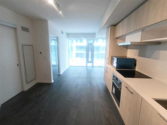 744 - 8 Hillsdale Ave E