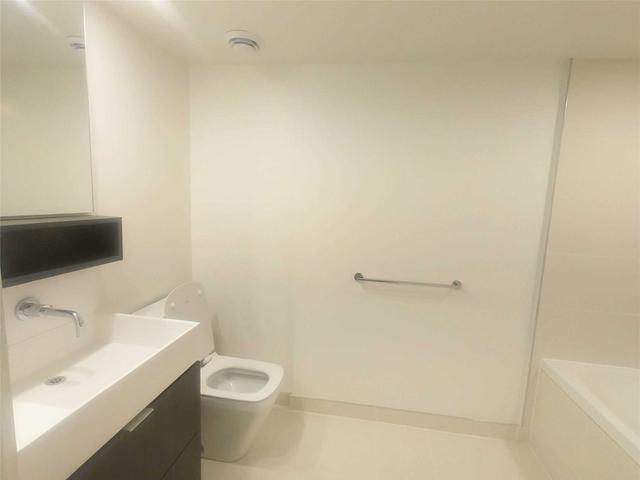 744 - 8 Hillsdale Ave E